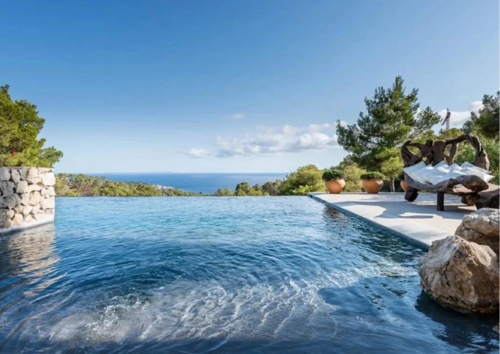  Infinity pool overlooking the sea at the secluded luxury villa Eden in Ibiza
